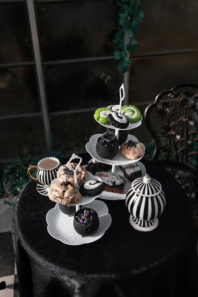 Sugar Jar | Grim & Ghostly Tea Set | Lively Ghosts