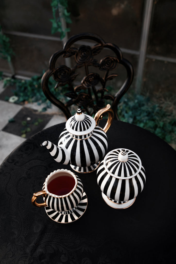 Sugar Jar | Grim & Ghostly Tea Set | Lively Ghosts