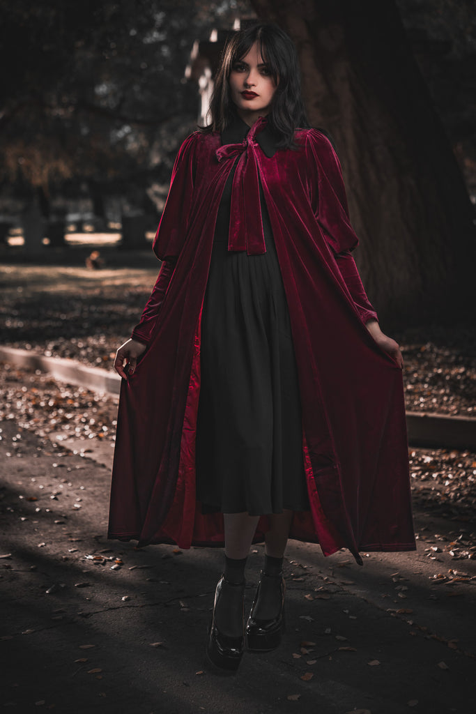 Masque of the Red Death Duster | Lively Ghosts