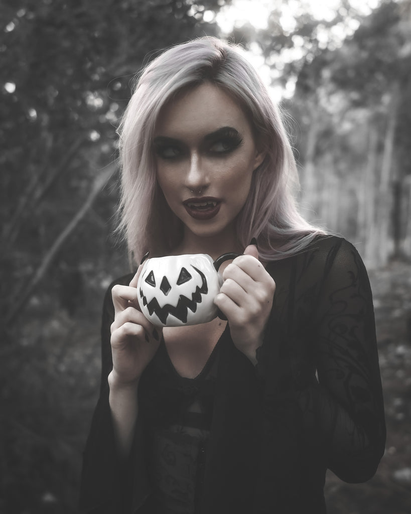 [PRE-ORDER] White Pumpkin | Haunted Hallows Mug