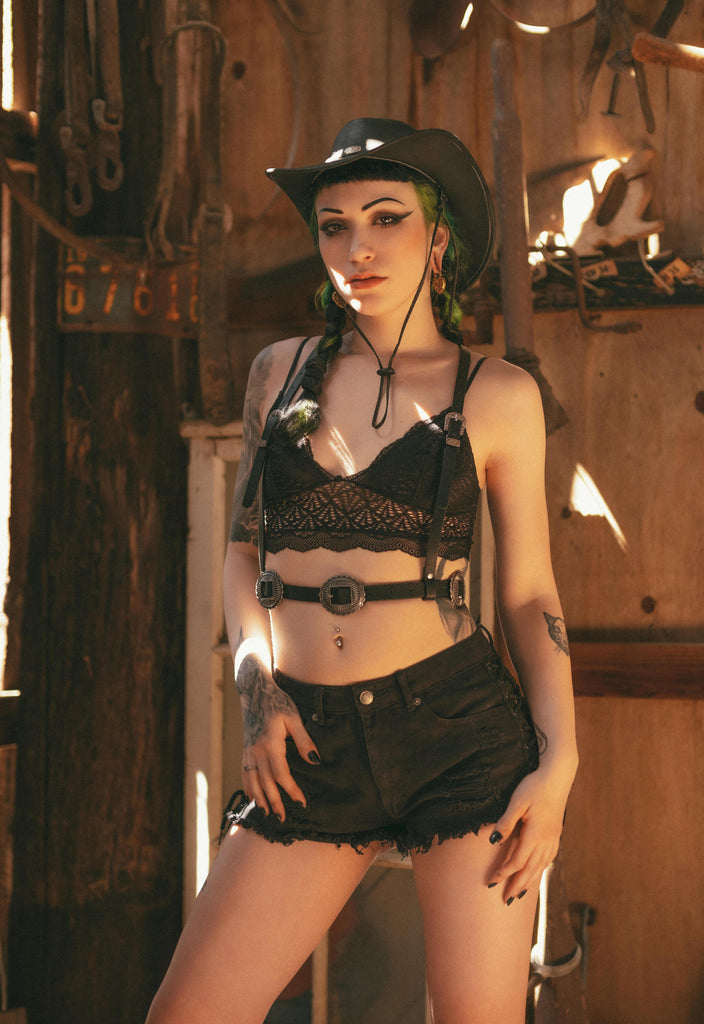 The ‘Mojave Poison’ Western Goth Conch Harness