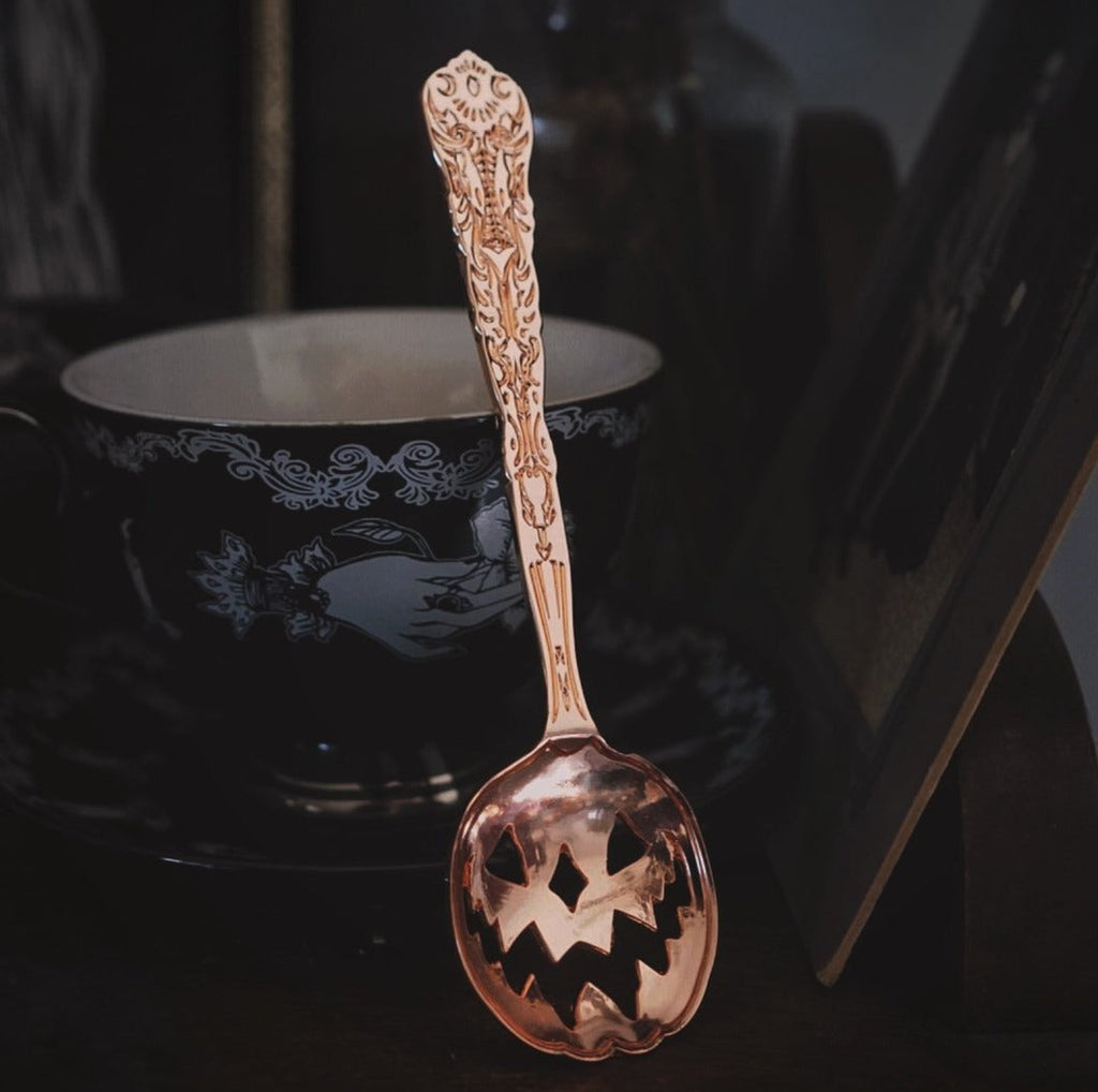 [PRE-ORDER] Haunted Hallows Tea Spoon (Set of 2)